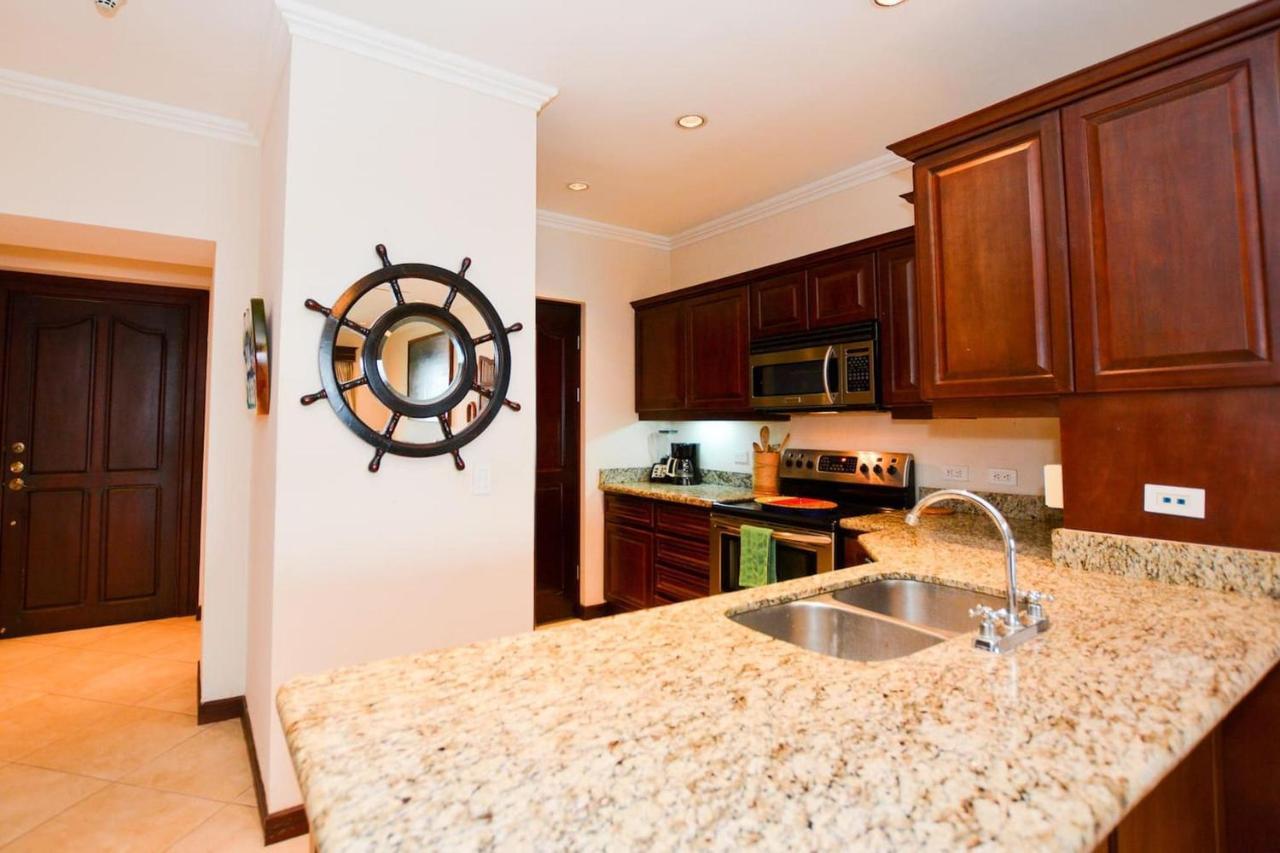 Exquisitely Decorated 5Th-Floor Aerie With Views Of Two Bays In Flamingo Villa Playa Flamingo Exterior foto