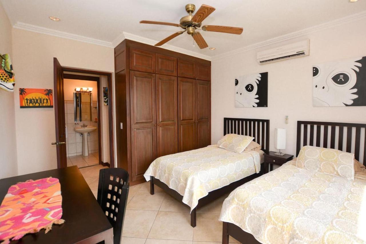 Exquisitely Decorated 5Th-Floor Aerie With Views Of Two Bays In Flamingo Villa Playa Flamingo Exterior foto